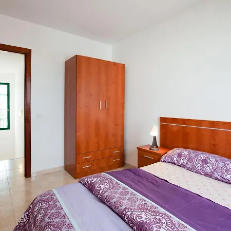 Simplistic Holiday In Playa Blanca With Garden Casa de Férias *