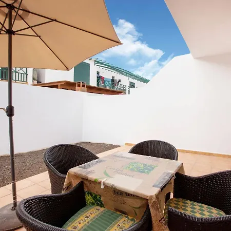 Casa de Férias Simplistic Holiday In Playa Blanca With Garden Playa Blanca (Lanzarote)